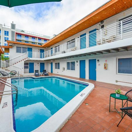Spacious Oceanfront Studio With Pool Access - M27 ハリウッド エクステリア 写真